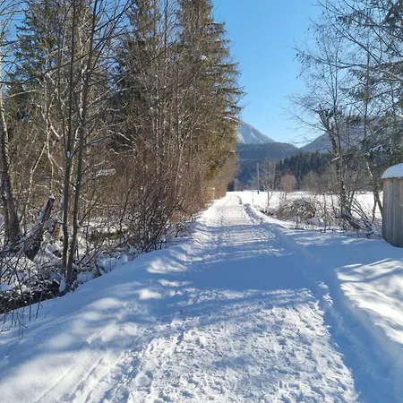 Dapfusterer 度假居 *